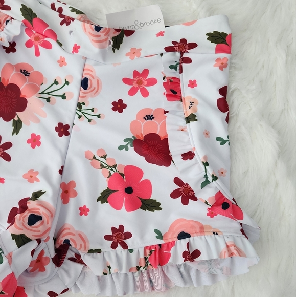 Brynn & Brooke Floral Swim Shorts Size Medium. Missing waist tie. New. - Picture 2 of 7